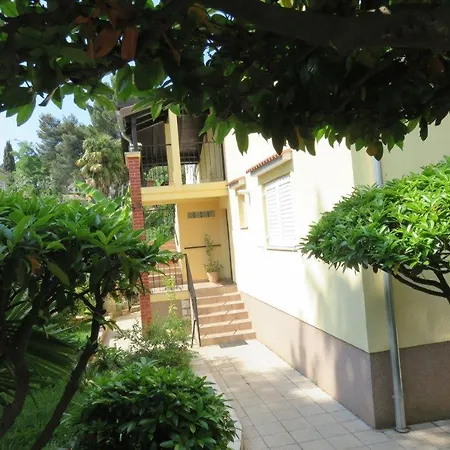 Apartmani Esmeralda Rovinj Kültér fotó