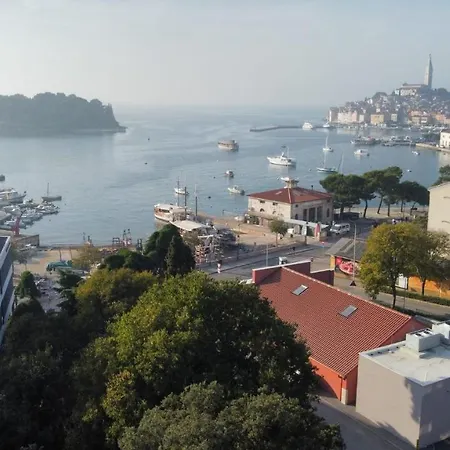 Apartmani Esmeralda Rovinj Kültér fotó