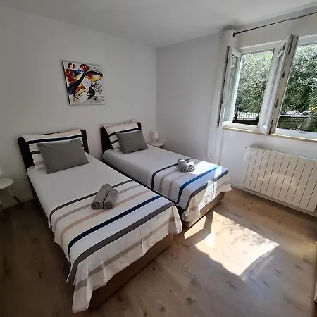 Apartmani Esmeralda Rovinj Kültér fotó